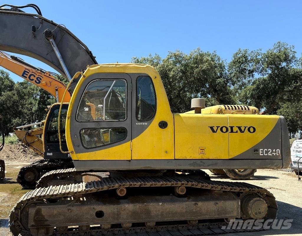 Volvo EC240 Long Reach Bagger
