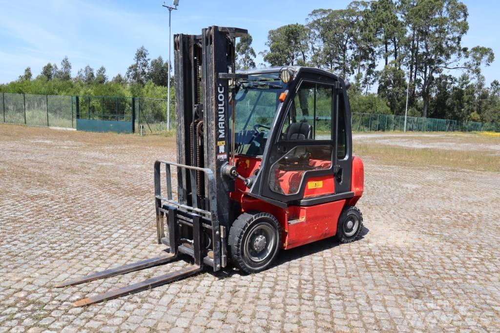 Nissan FD02A25Q Dieselstapler