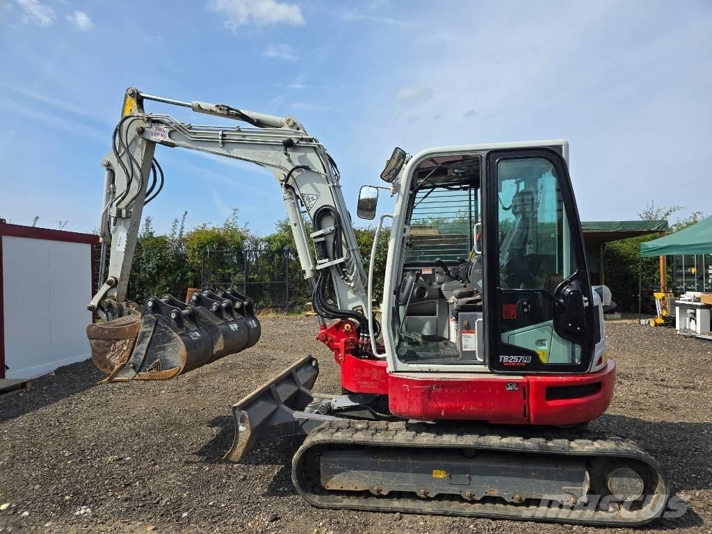 Takeuchi TB 257 FR Minibagger < 7t