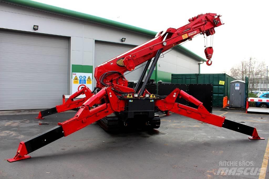 Unic URW-1006 Minikrane