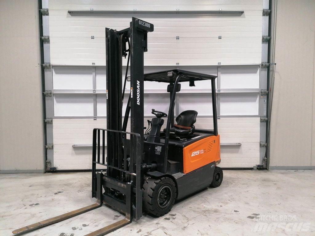 Doosan B25X-7 Elektrostapler
