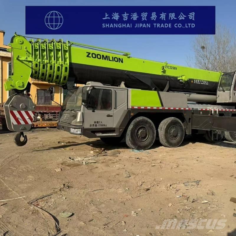 Zoomlion ZTC 2200 V All-Terrain-Krane