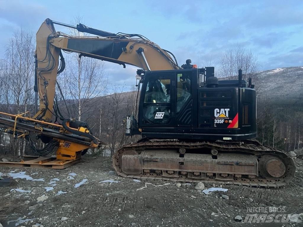 CAT 335 F L CR Oberflächenbohrgeräte