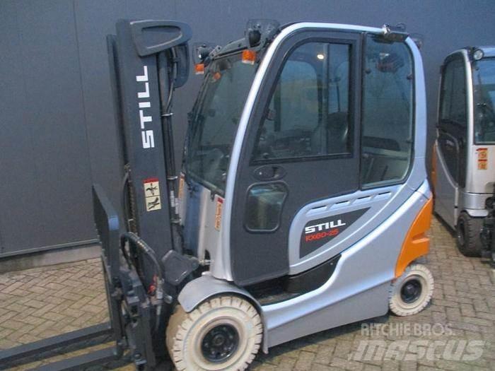 Still RX 60-25 Elektrostapler
