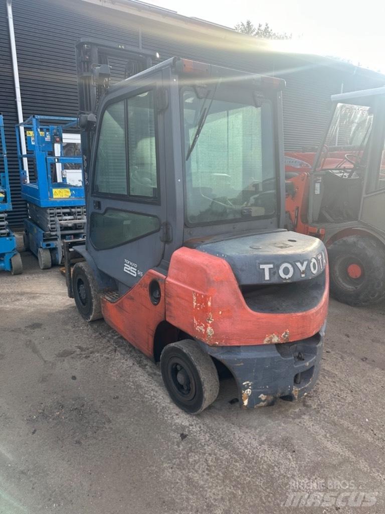 Toyota FD 25 Dieselstapler
