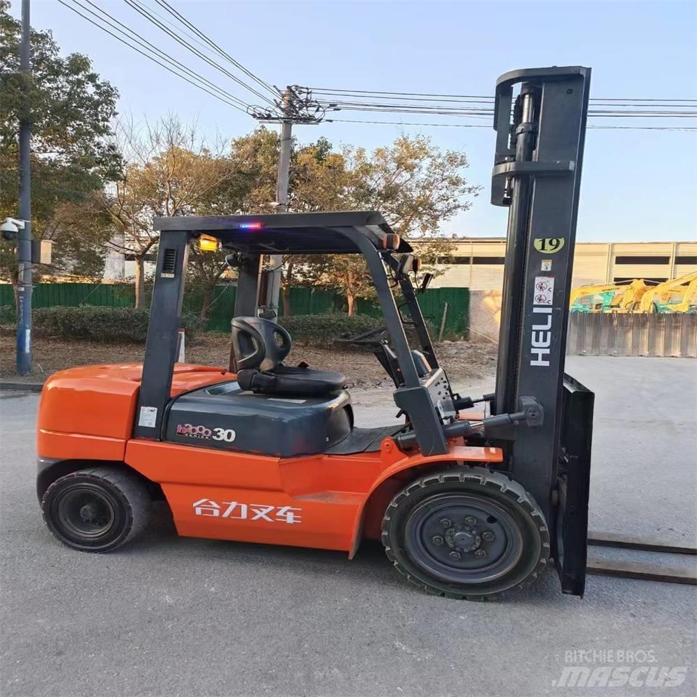 Heli CPC 30 Dieselstapler
