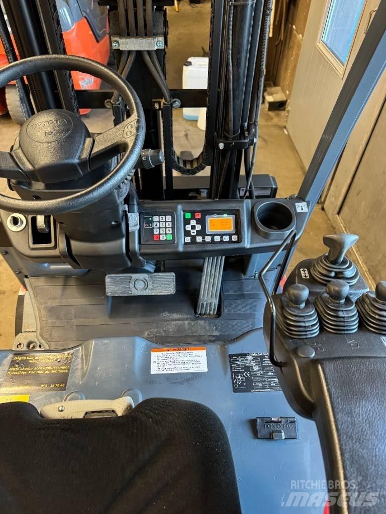 Toyota truck 8FBE15T Elektrostapler
