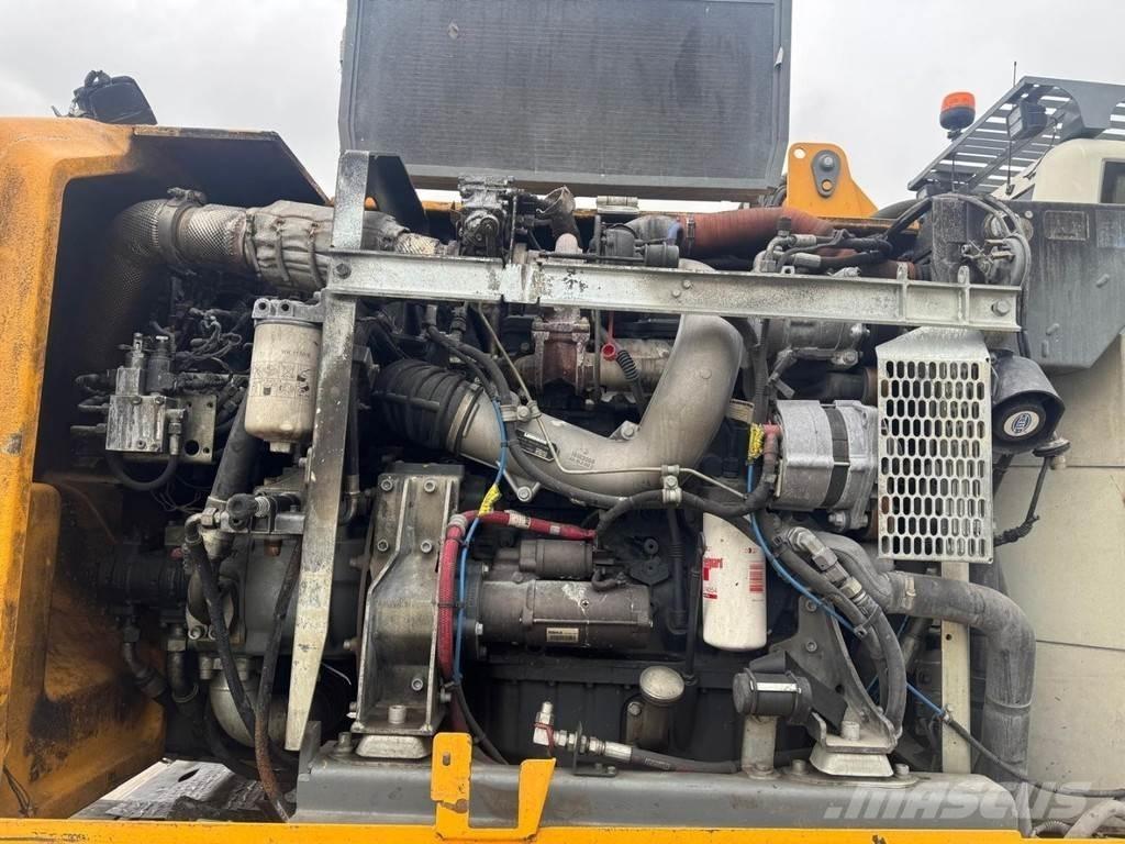 Liebherr LH 22 M Materialumschlag