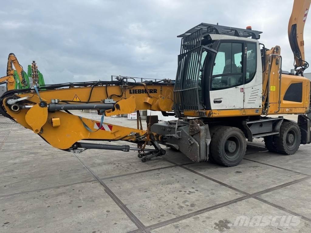 Liebherr LH 22 M Materialumschlag