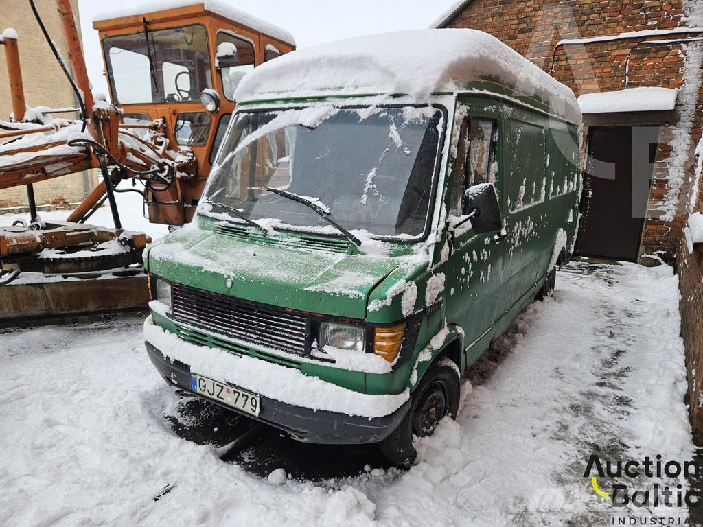 Mercedes-Benz 207D Kastenwagen