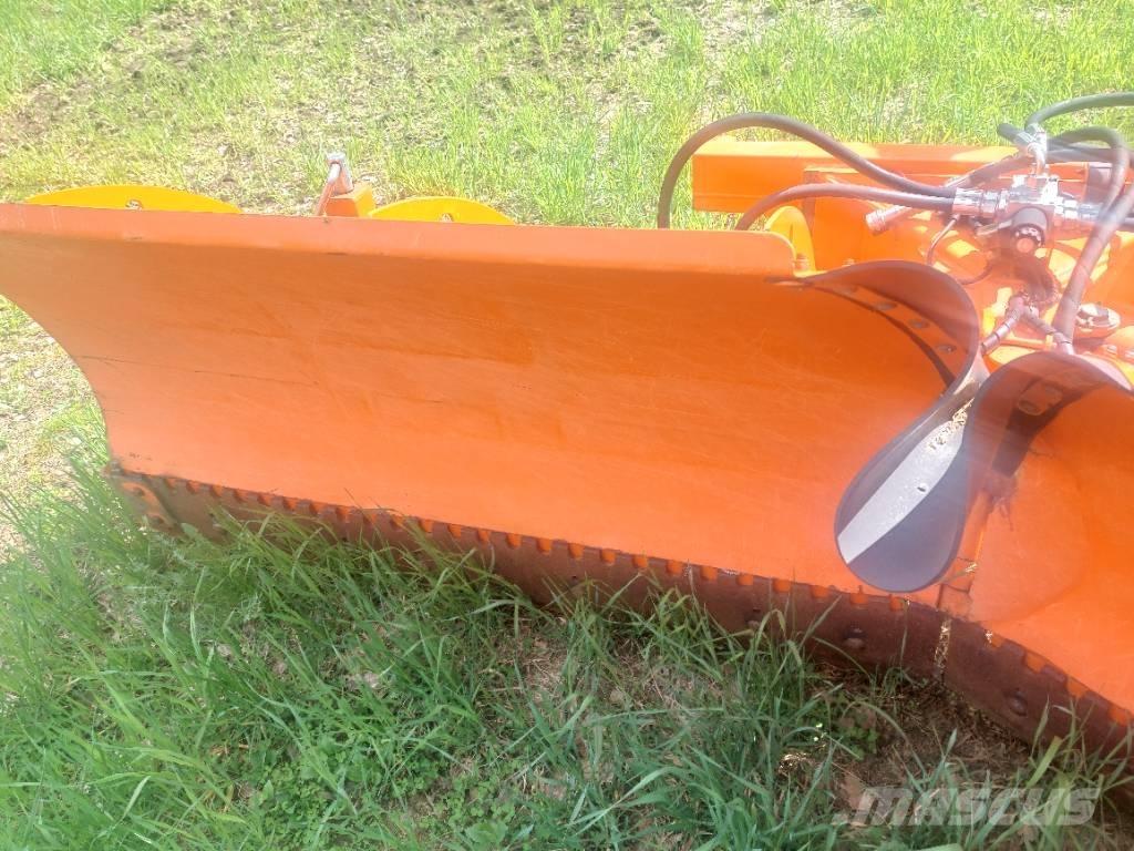 Pomarol Nivelaura Schneeschilde und -pflüge