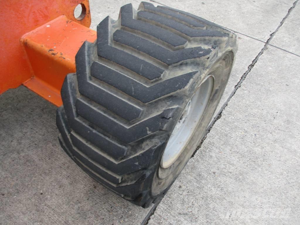 JLG 510 AJ (048) Kompakte selbstfahrende Hebebühnen