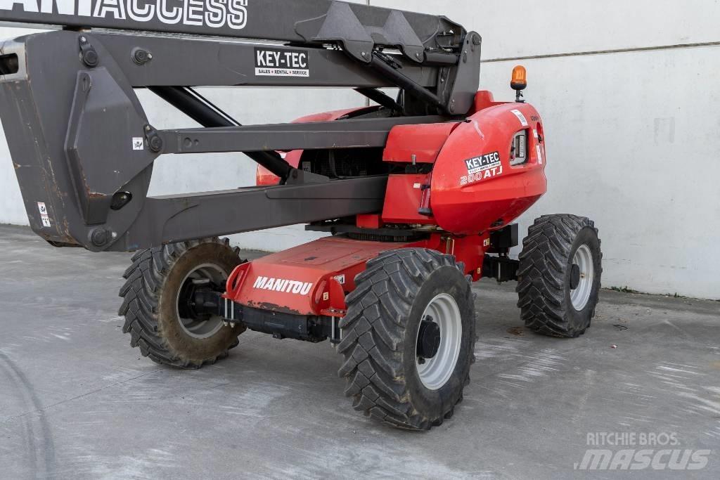 Manitou 200 ATJ Gelenkteleskoparbeitsbühnen