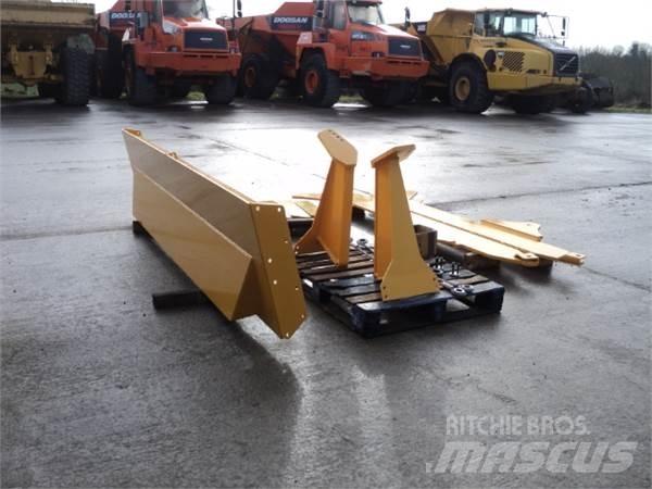 Volvo A25 to A40 Dumper - Knickgelenk