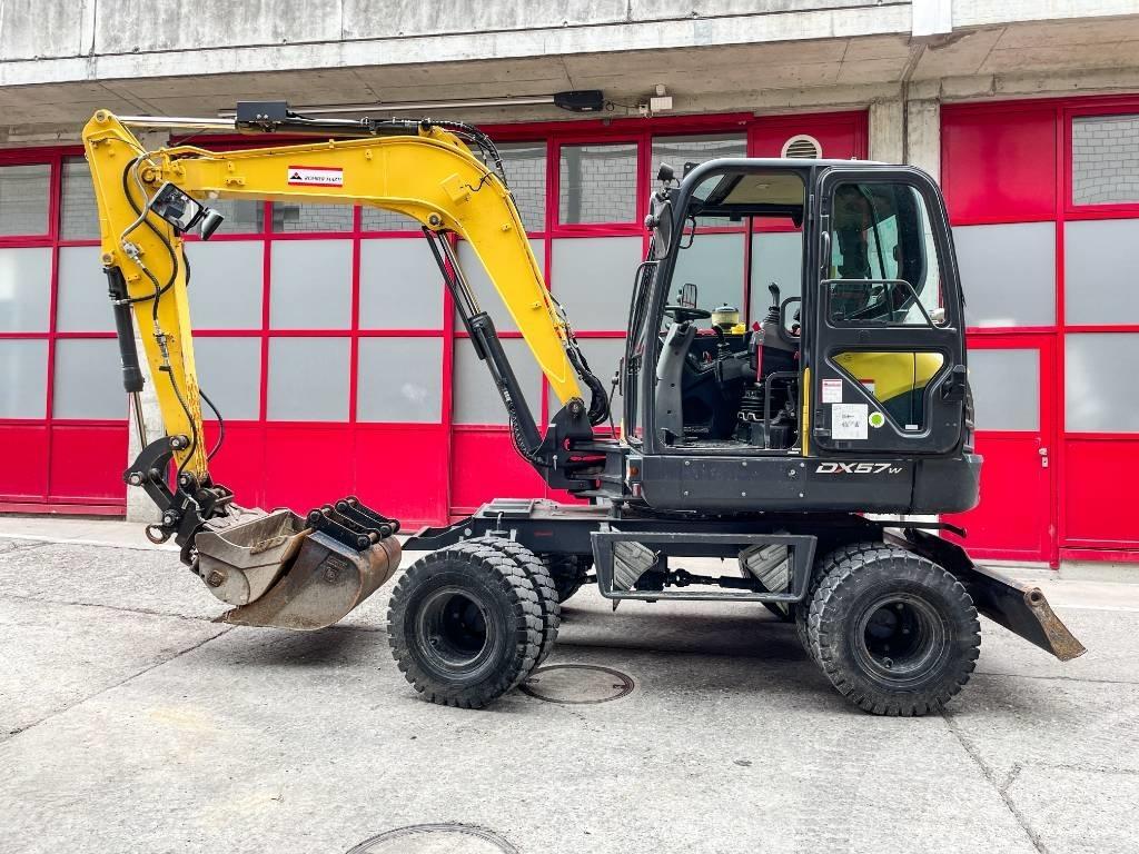 Doosan DX 57 W-5 Mobilbagger