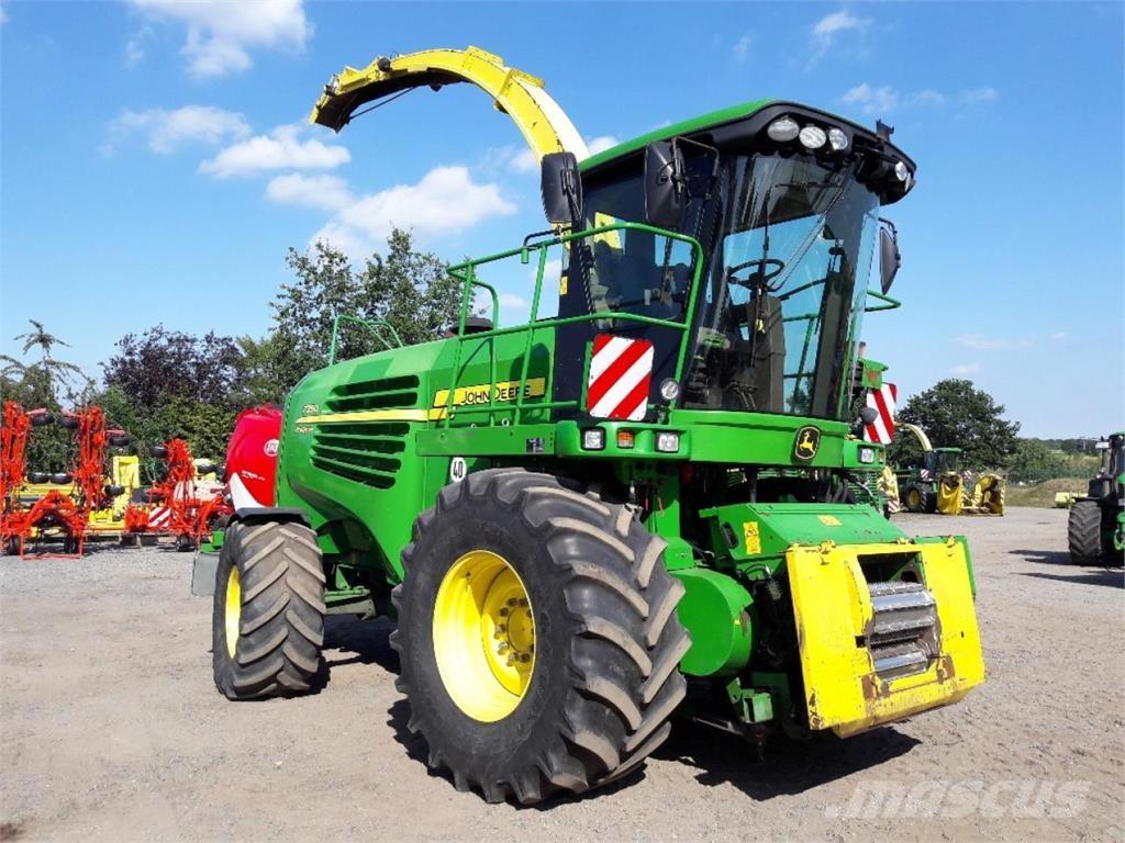 John Deere 7350 Selbstfahrende Häcksler