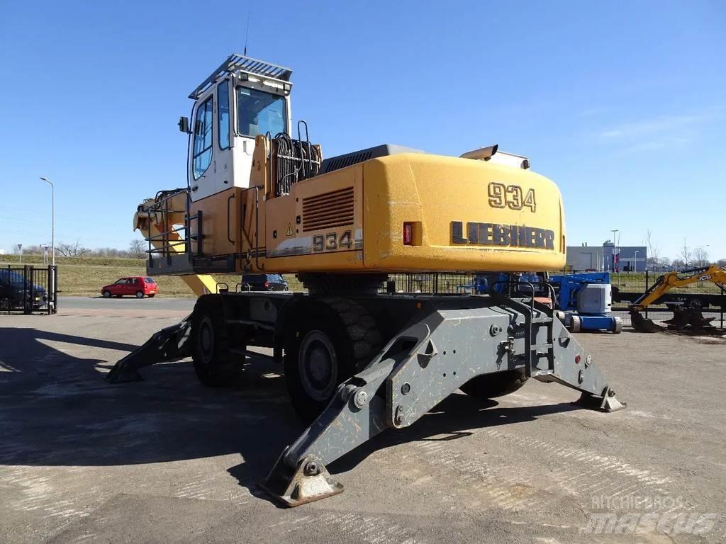 Liebherr A934CHD Materialumschlag