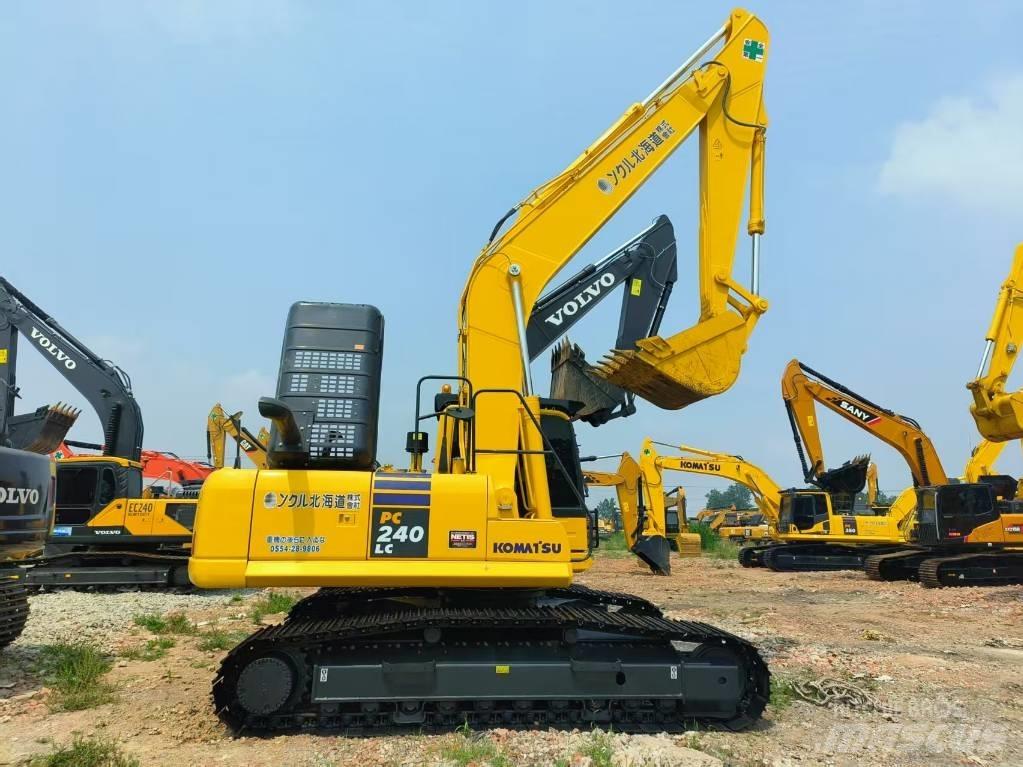 Komatsu PC 240-8 Raupenbagger