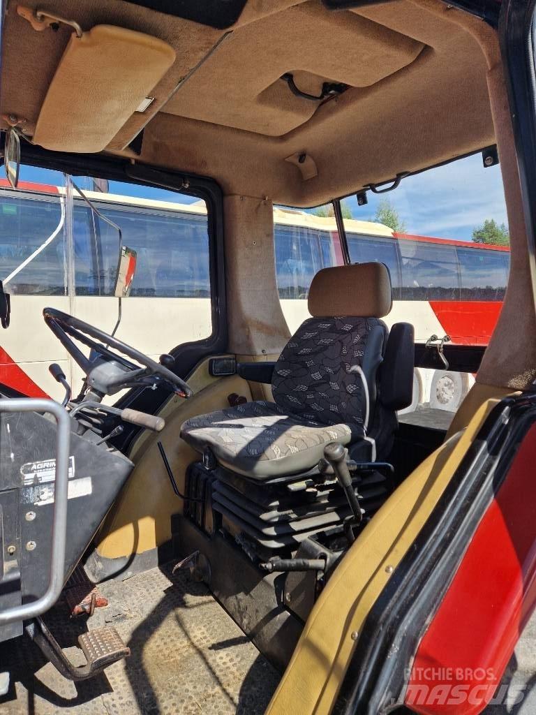Case IH 685 XL Traktoren