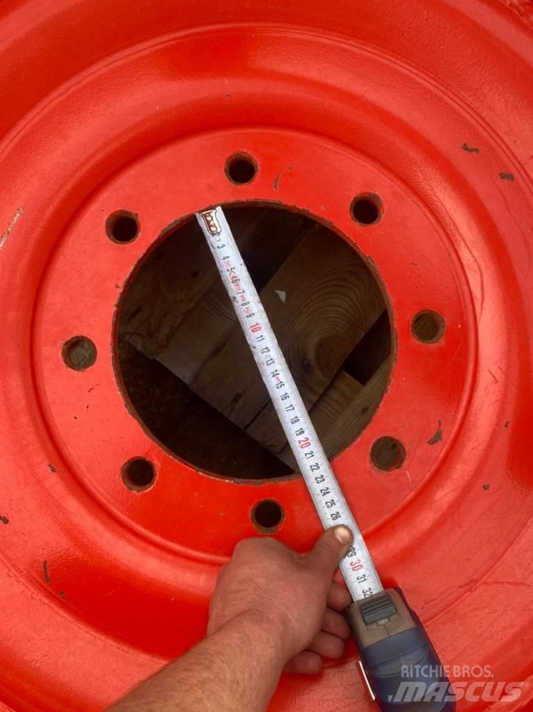 Fendt RIMS 20X28 Reifen