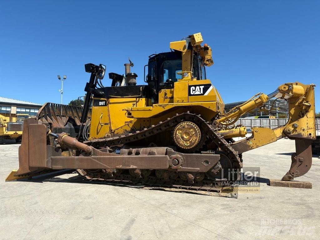 CAT D 9 T Bulldozer