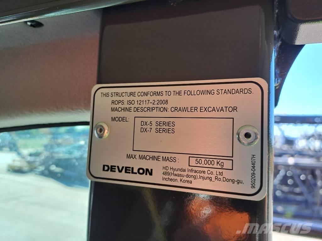 Develon DX300LC-7M Raupenbagger