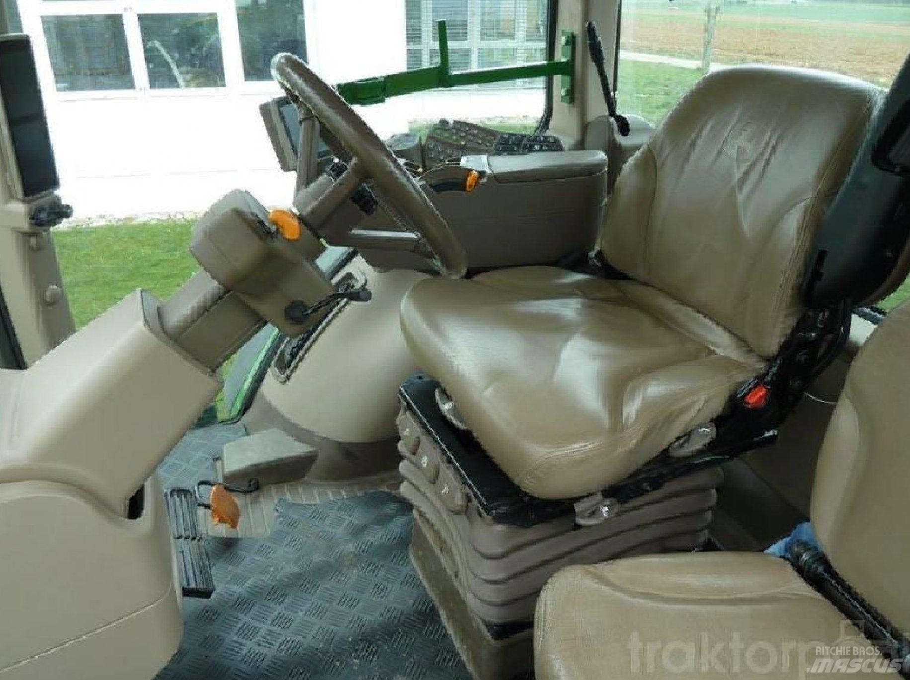 John Deere 7230R Traktoren
