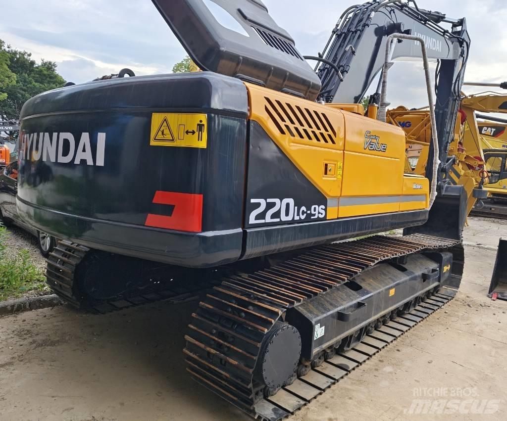 Hyundai R220LC-9S Crawler excavators