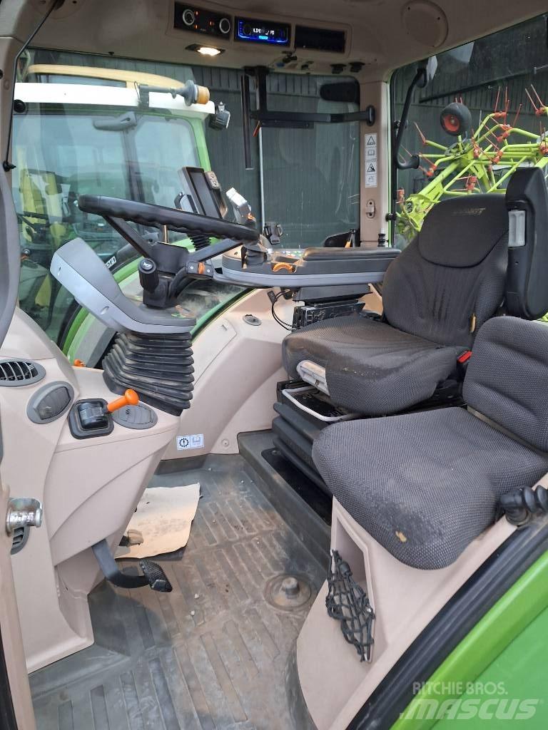 Fendt 718 Vario Traktoren