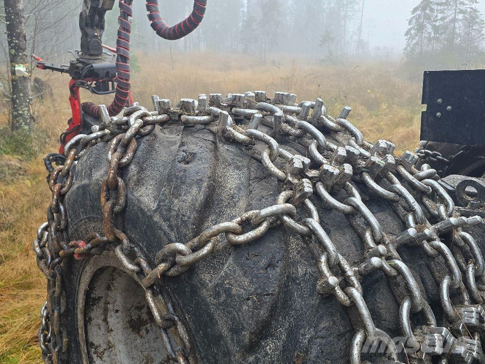 Komatsu 901 Harvester