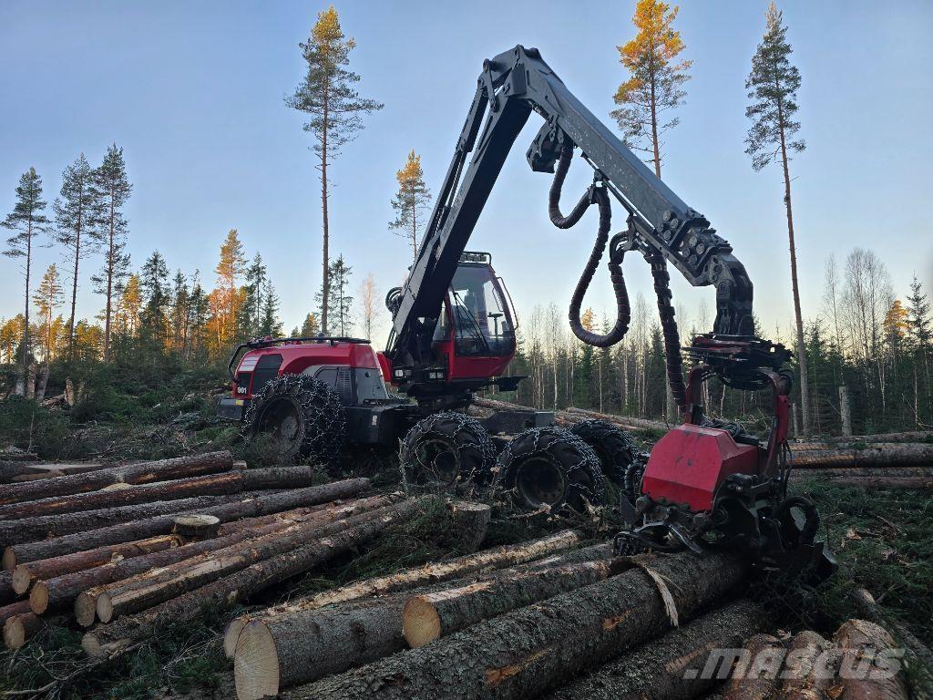 Komatsu 901 Harvester