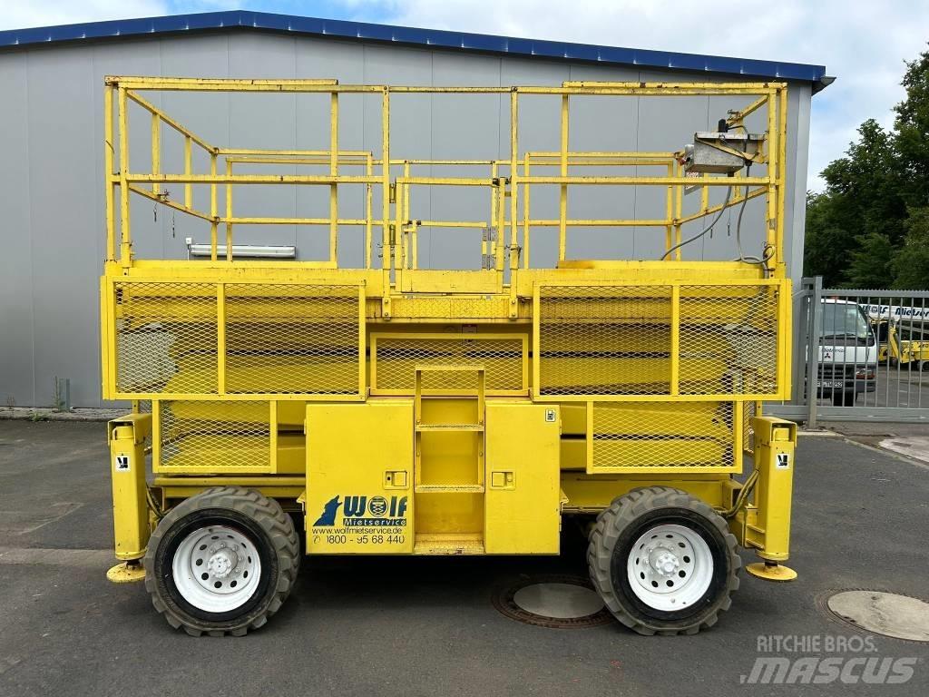 SkyJack SJ 8841 RT Scheren-Arbeitsbühnen