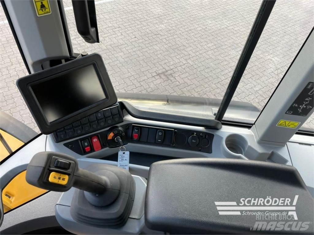 CAT 938 HL Radlader