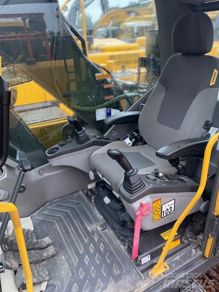 Volvo EC210C Raupenbagger