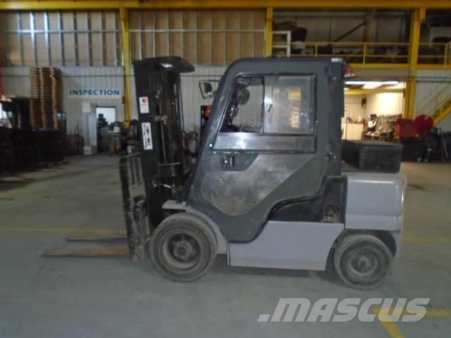 Nissan MYG1F2A30V Teleskopbühnen