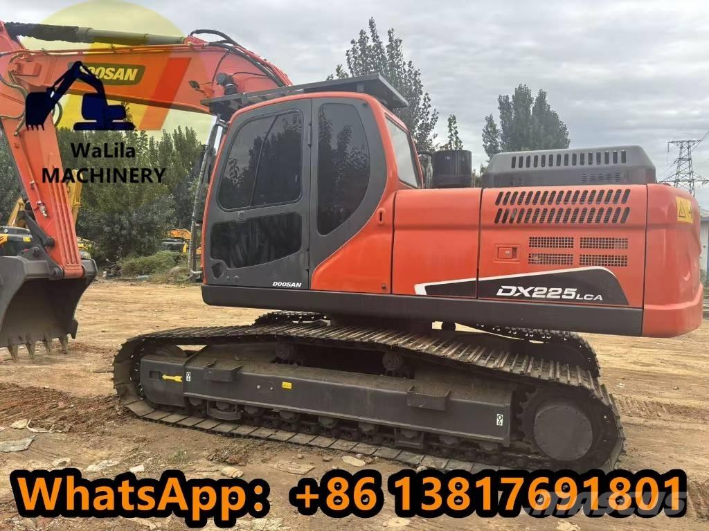 Doosan DX 225 LCA Raupenbagger