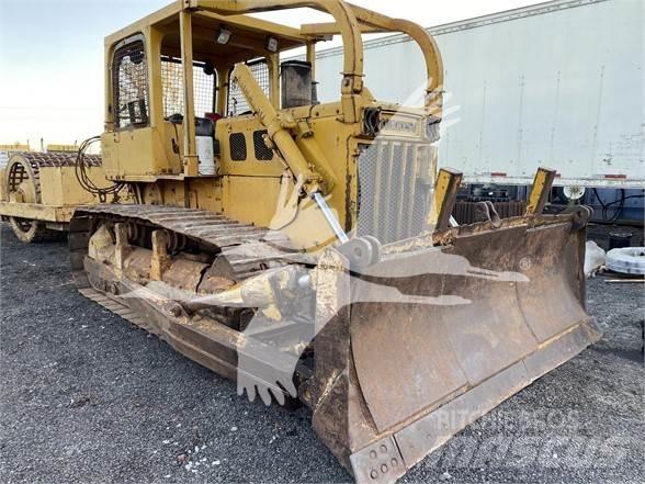 Komatsu D65E-6 Bulldozer