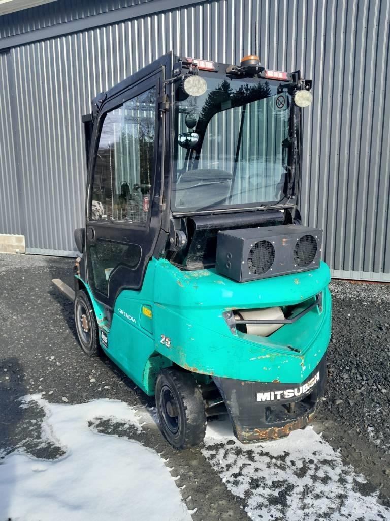 Mitsubishi FD 25 N Dieselstapler