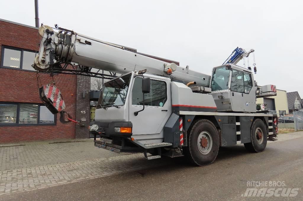 Liebherr LTM 1030-2 All-Terrain-Krane