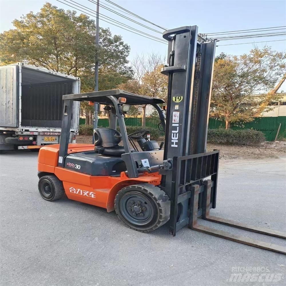 Heli CPC 30 Dieselstapler