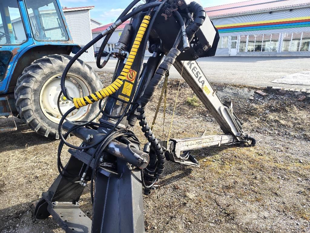 Kesla 203 T Krane und Lader