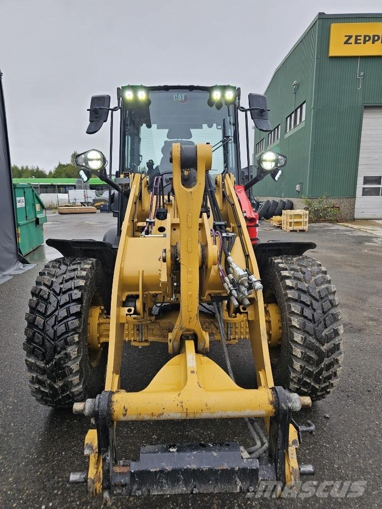 CAT 908 HF Radlader