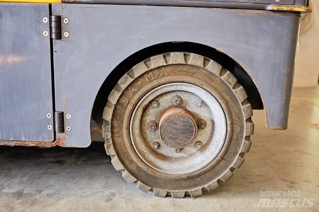 DEC Modena Schlepper