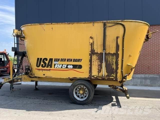 USA 850CF Futtermischwagen