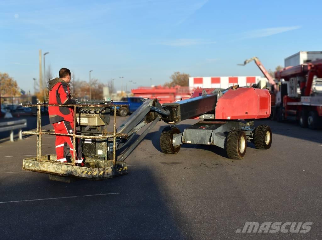 Aichi SP14CJ Teleskopbühnen