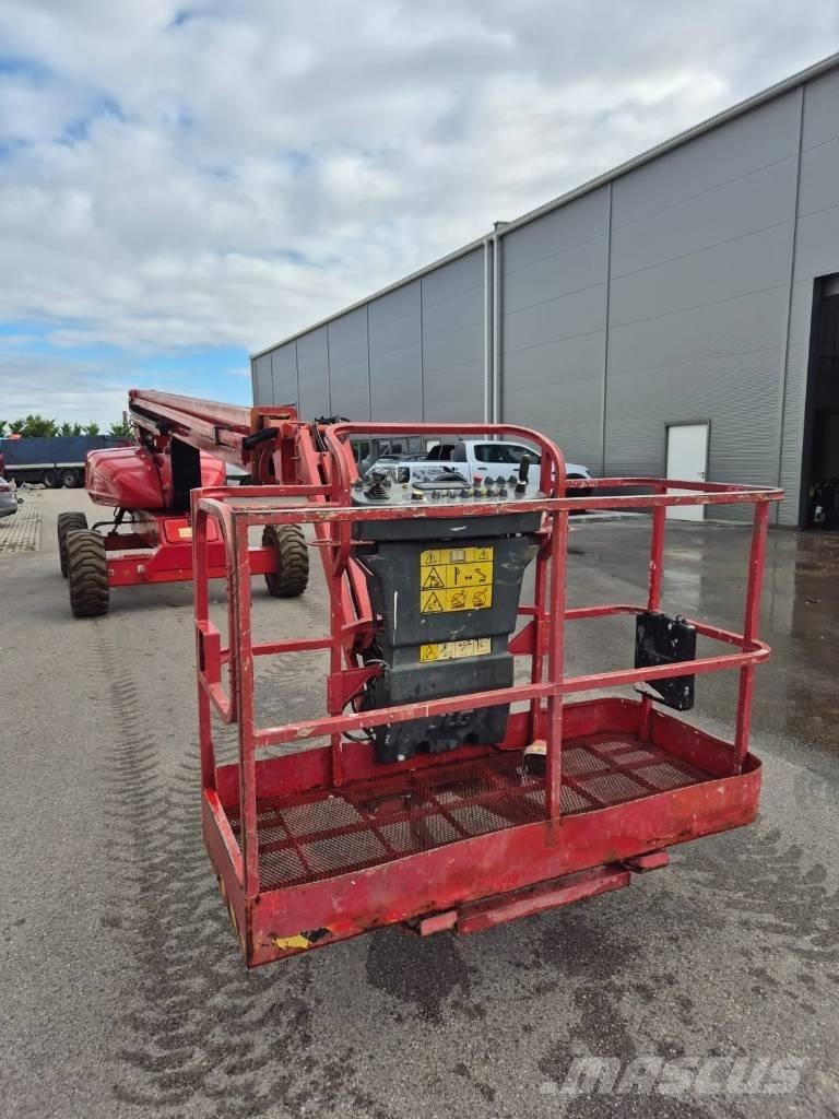 JLG M 600 JP Teleskopbühnen