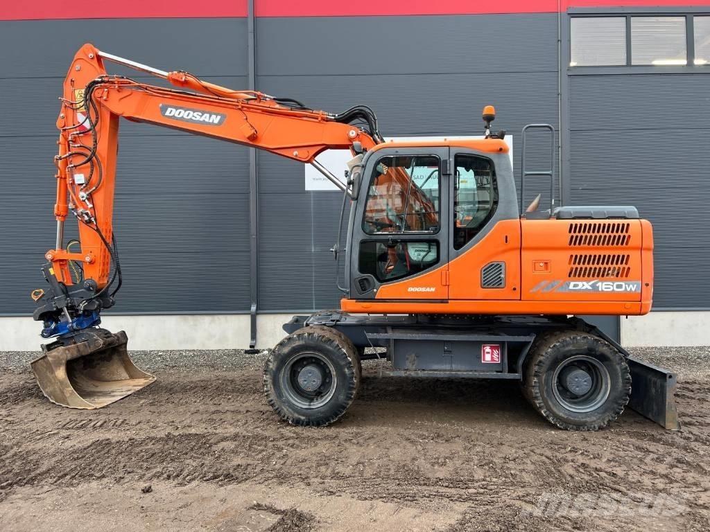 Doosan DX 160 W-3 Mobilbagger
