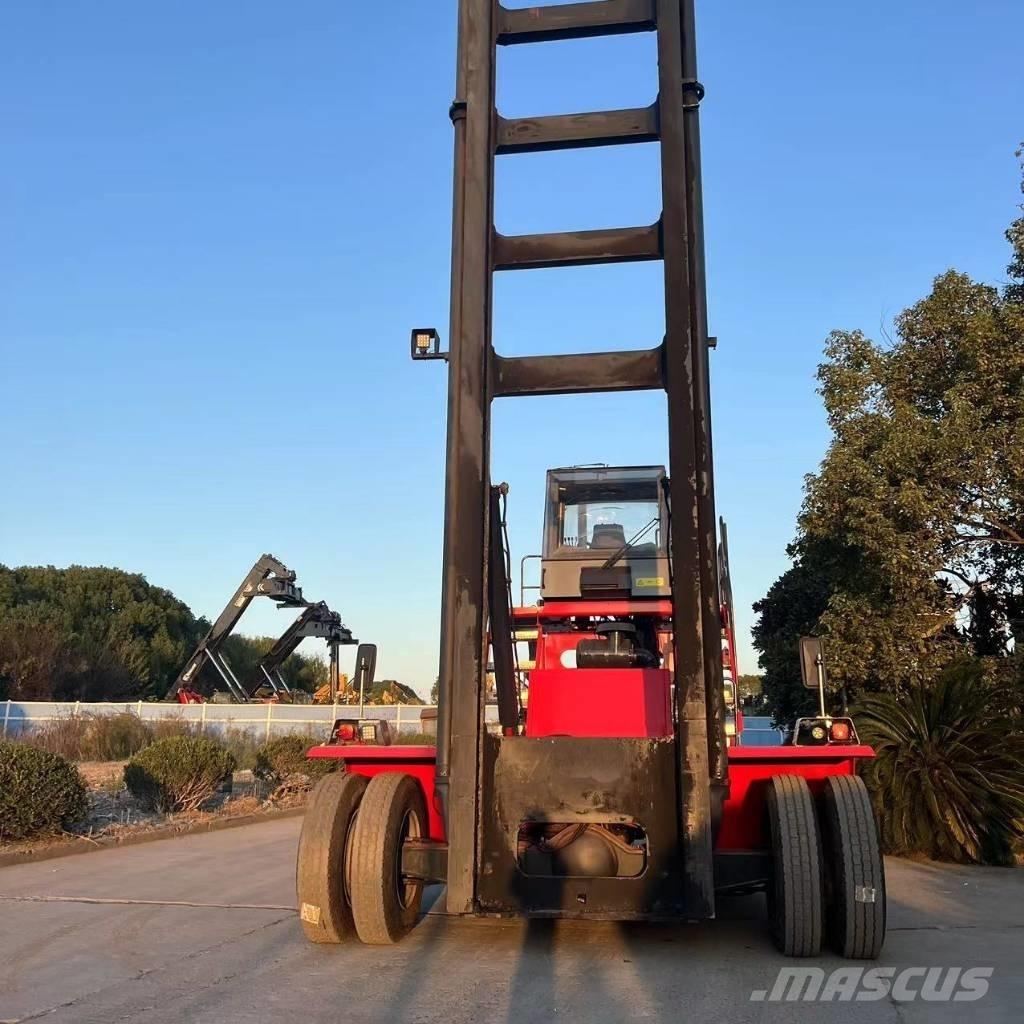 Kalmar DCE 80-45 E7 Teleskoplader