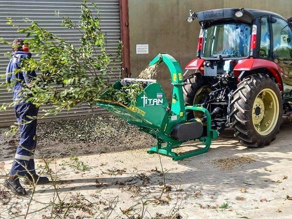  GL&D Titan Holzhäcksler