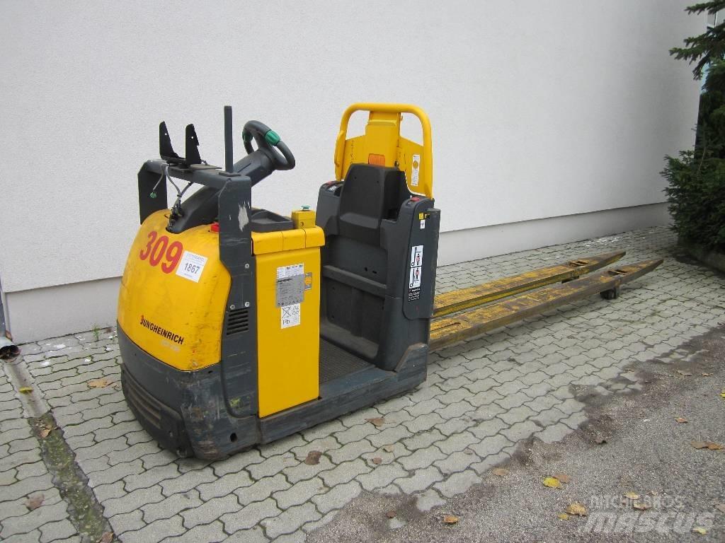 Jungheinrich ECE230 Elektrostapler